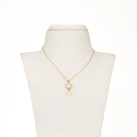 Graceful Freshwater Pearl Necklace Set