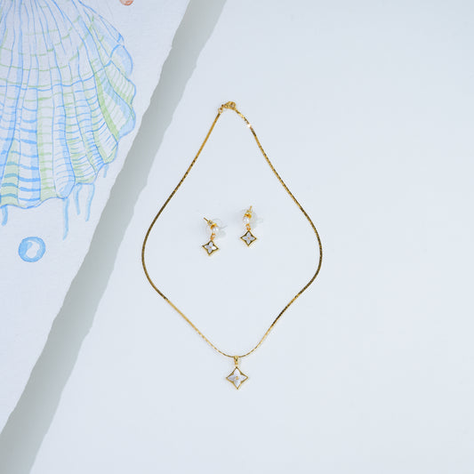 Sparkly Freshwater Pearl Necklace Set