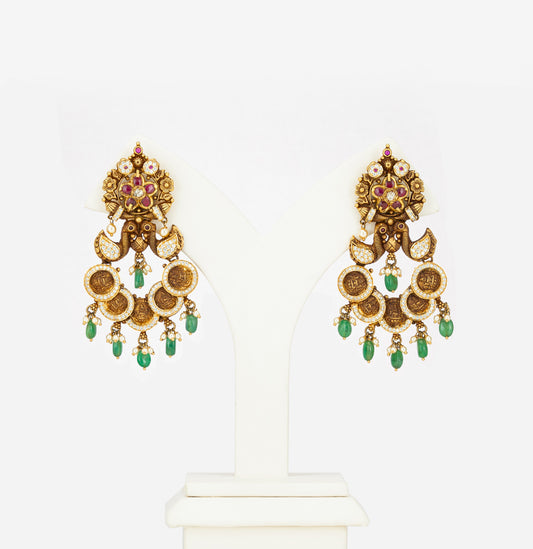 Elaborate Kasu Emerald Earring