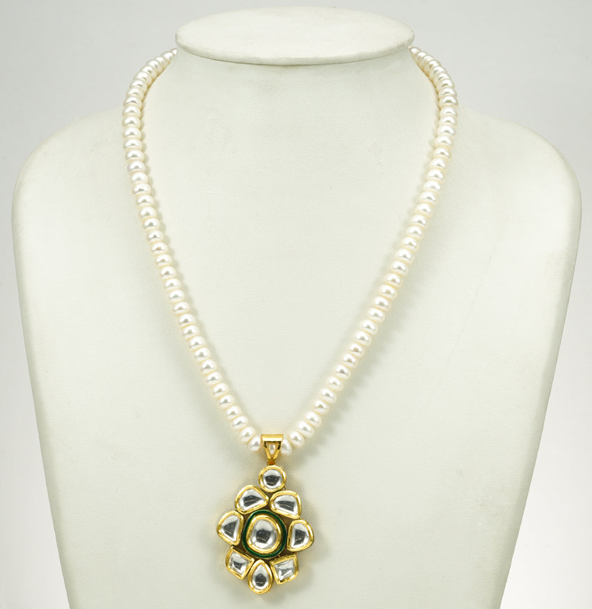 Soulful White Stone Freshwater Pearls Necklace Set
