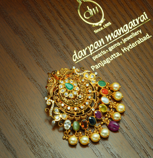Superior Gold Navaratna Locket