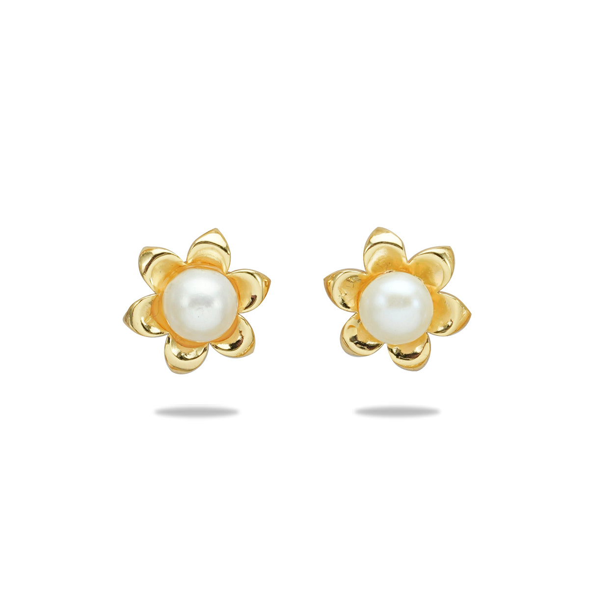 Shiny Pearl Stud Earrings