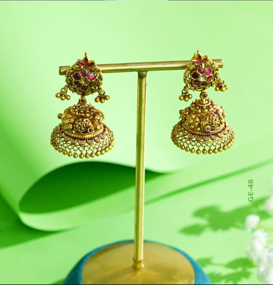 Glitzy Ruby Gold Earrings
