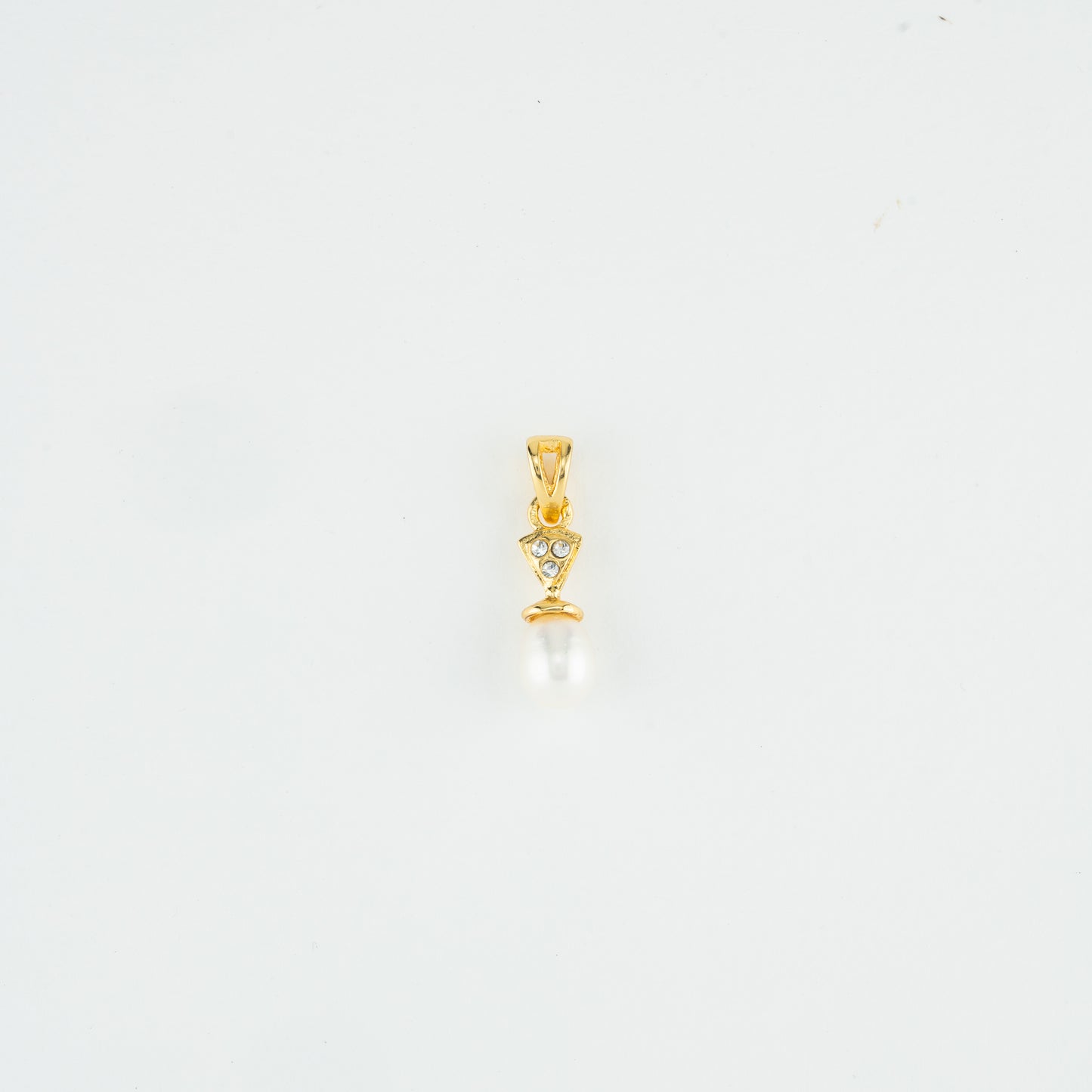 Stylish Drop Freshwater Pearl Locket