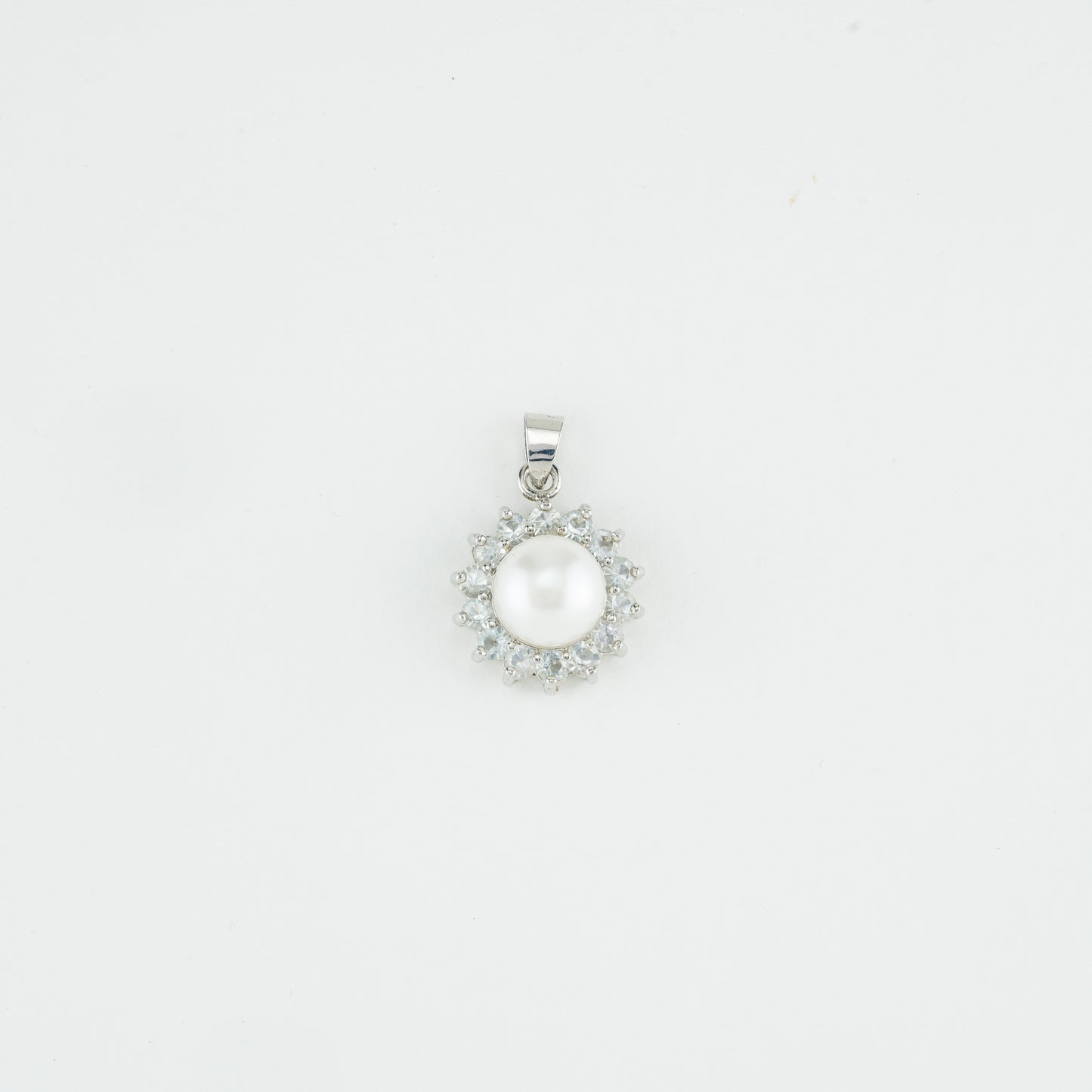 Sparking Freshwater Pearl Locket