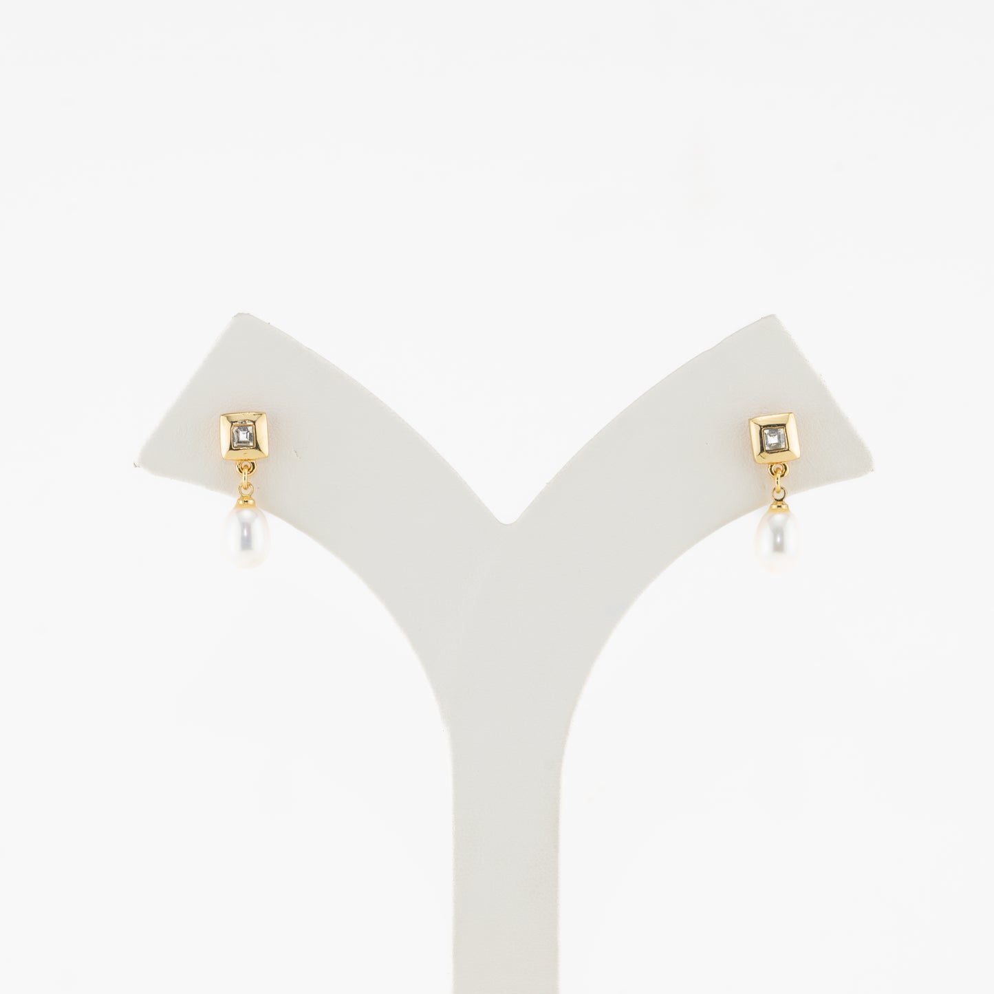 Attractive Drop Pearl Stud Earrings