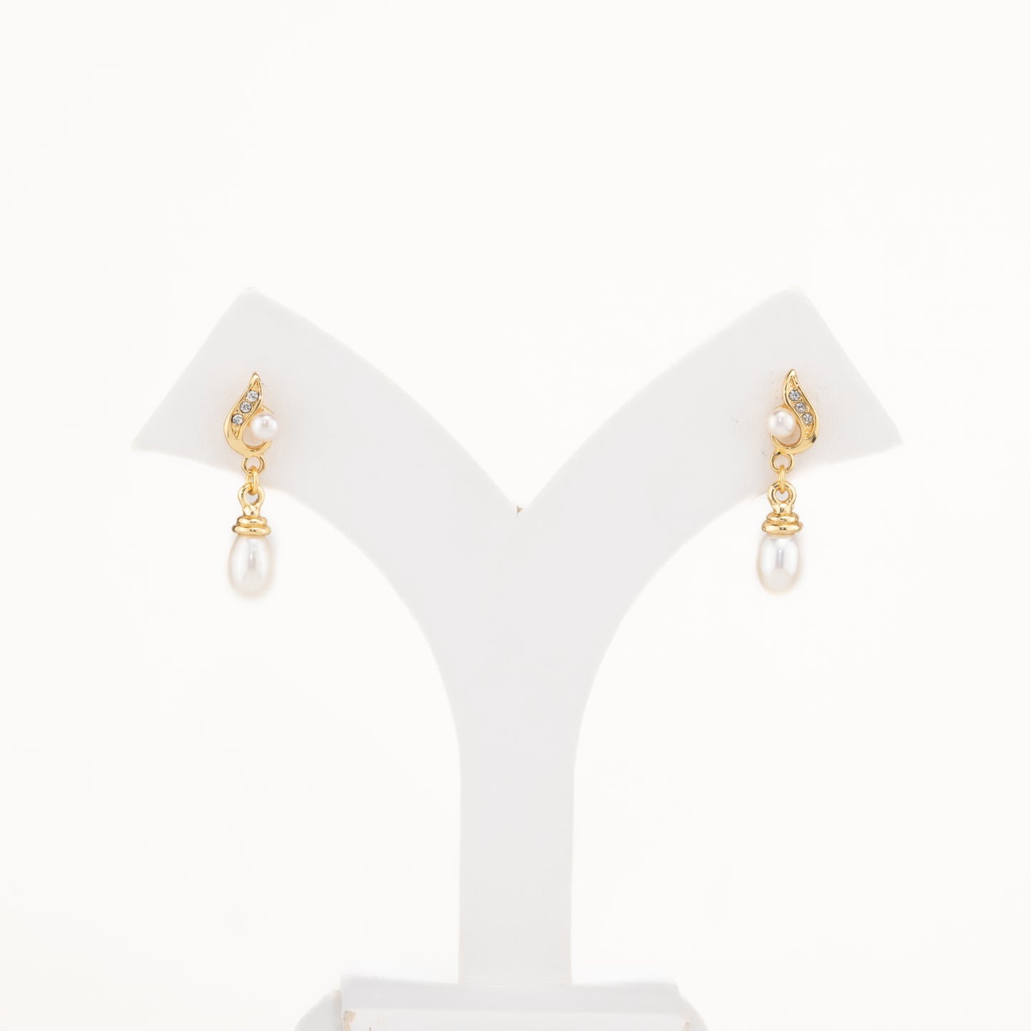 Sparkling White Mix Pearl Hanging Studs Earrings