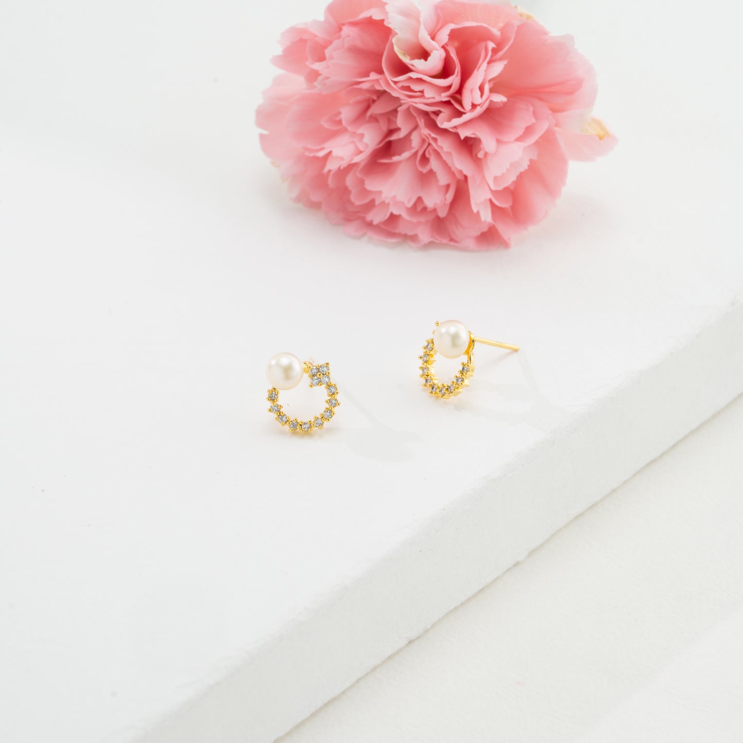 Cute White Stone Pearl Stud Earrings