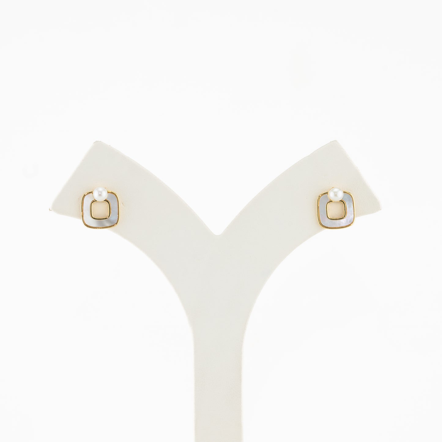 Dynamic Mix Pearl Stud Earrings