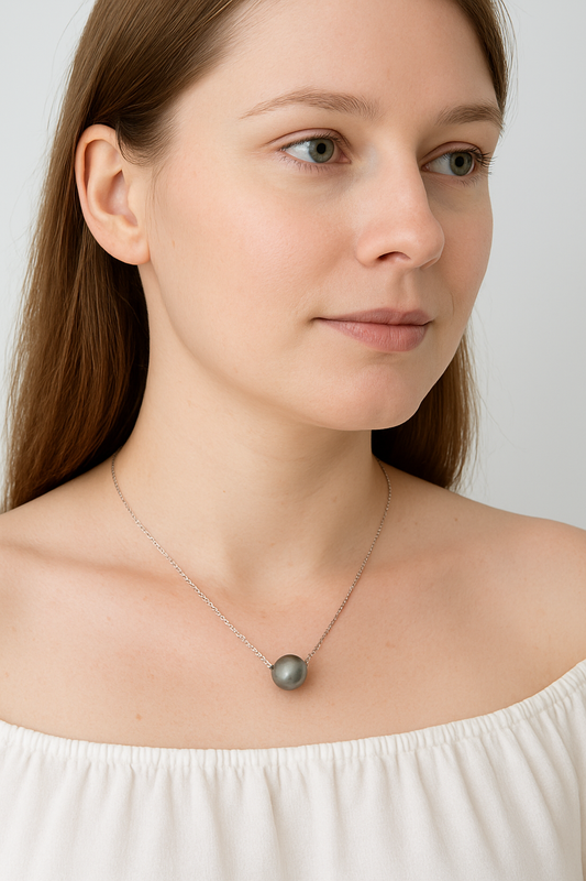 13.0-14.0mm Black Tahitian Saltwater Pearl With 18K White Gold Chain - AAA Quality