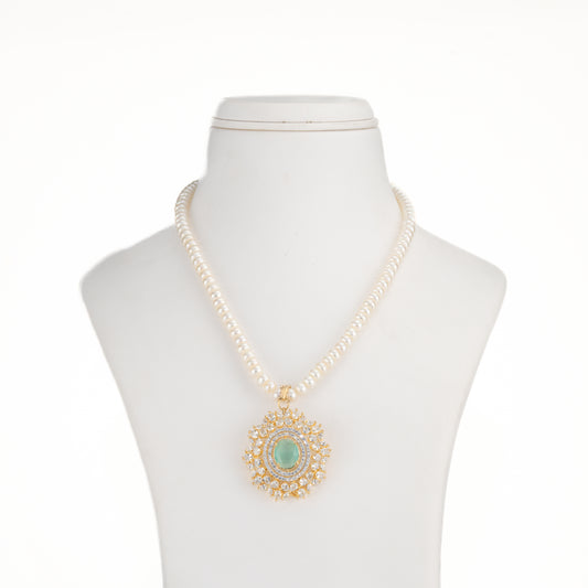 Stunning Green Stone Freshwater Pearl Necklace Set