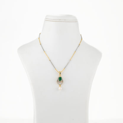 Exotic Green Stone Pearl Necklace Set