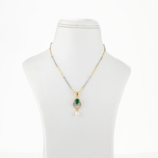 Exotic Green Stone Pearl Necklace Set