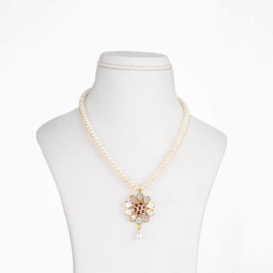 Shiny Red Stone Freshwater Pearl Necklace Set