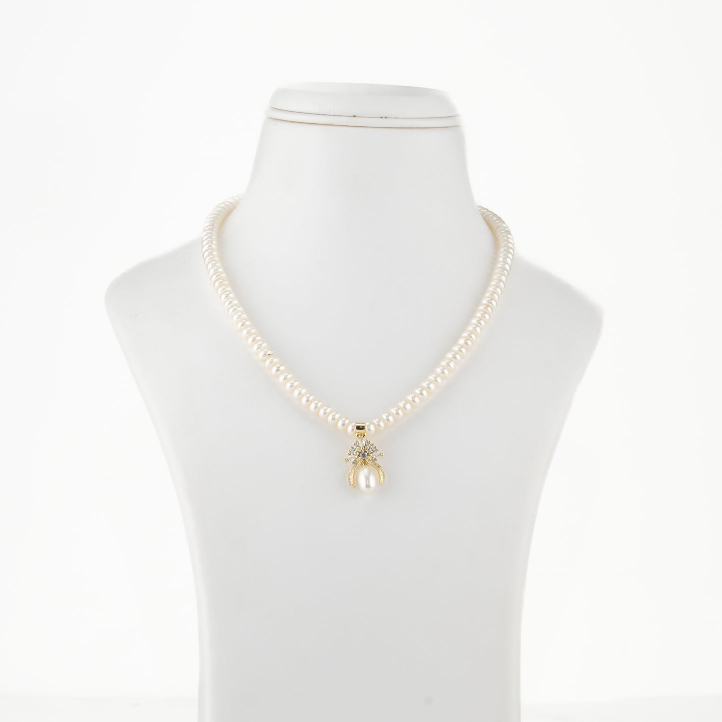 Fine White Stone Freshwater Pearl Set