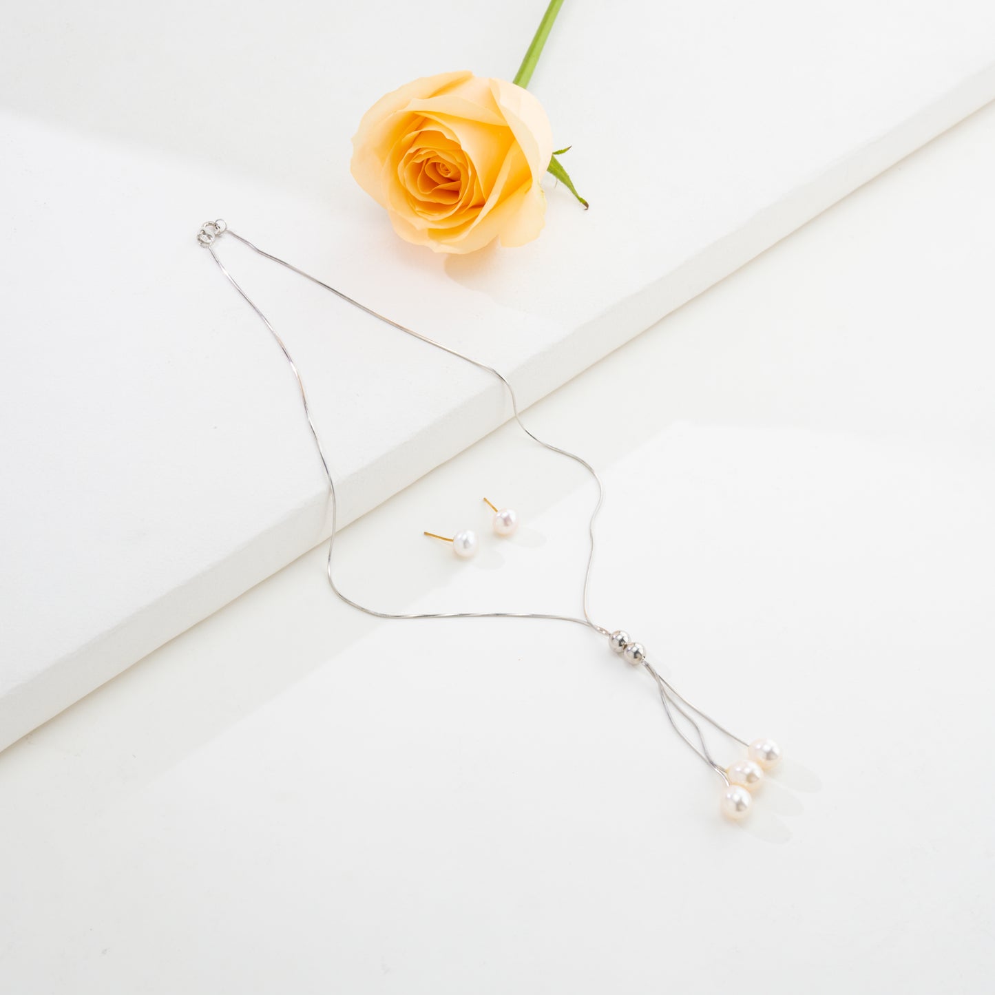 Lovely Silver Freshwater Pearl Neckacle Set