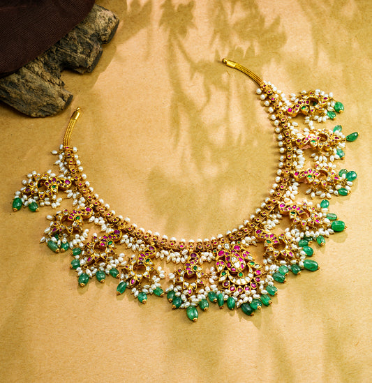 Enchanting Kundan Guttapusalu Necklace Set