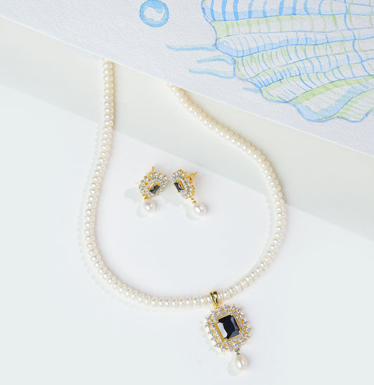 Lavish Blue Stone Freshwater Pearl Necklace Set