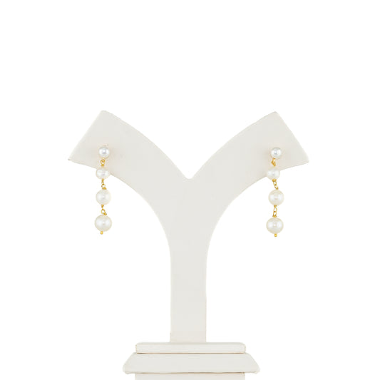 Edgy Grading Freshwater Pearl Hanging Earrings