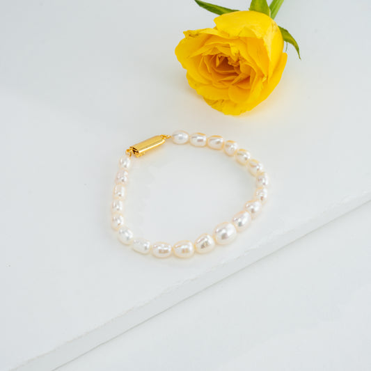 Grading White Drop Pearl Bracelet