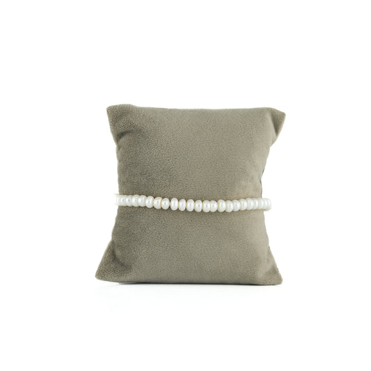 White Button Freshwater Pearl Bracelet