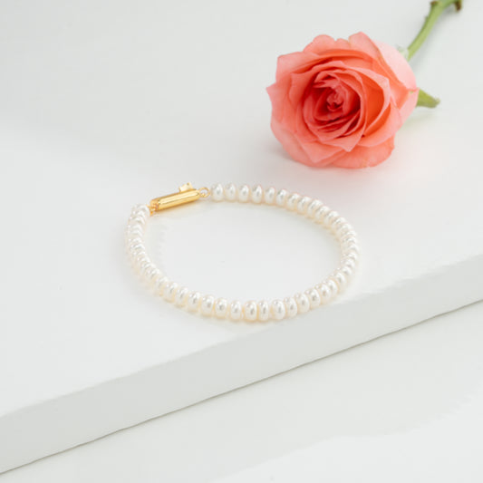 White Button Freshwater Pearl Bracelet
