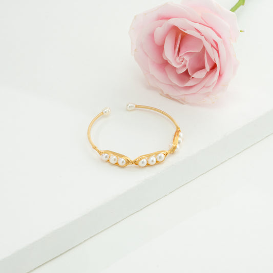 Reflective Near Round Freshwater Pearl Bracelet