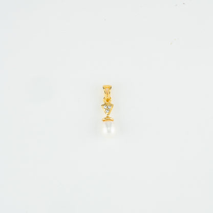 Stylish Drop Freshwater Pearl Locket