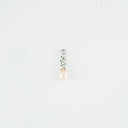 Sublime Freshwater Pearl Locket