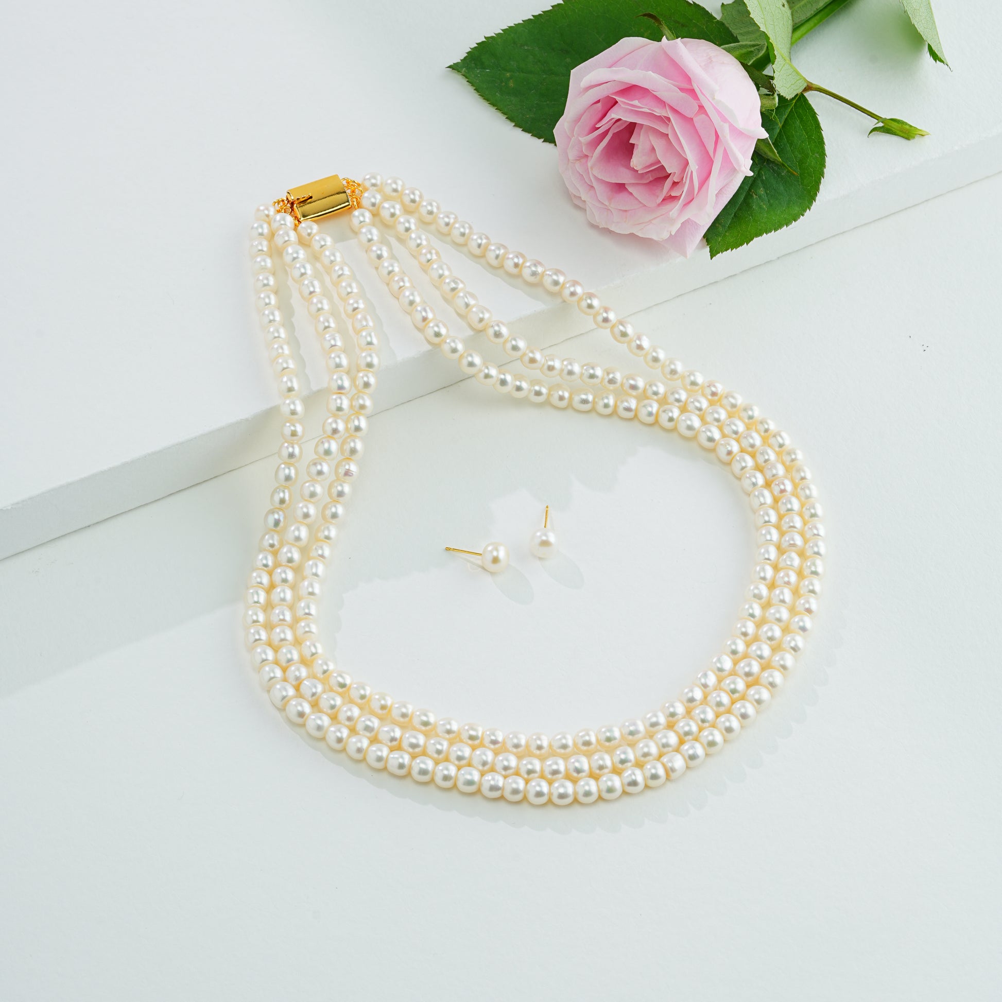 White Button Freshwater Pearl Necklace Set AA Quality