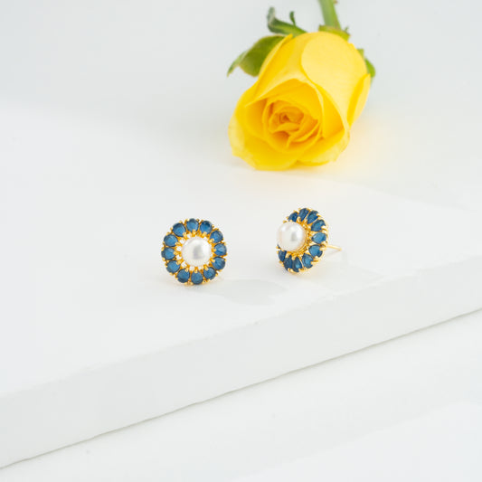 Swan Pearl Stud Earrings