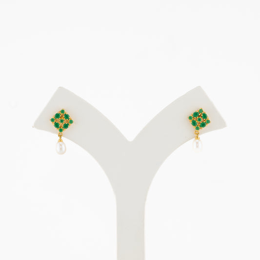 Perfect Green Stone Pearl Stud Earrings
