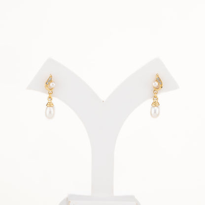 Sparkling White Mix Pearl Hanging Studs Earrings
