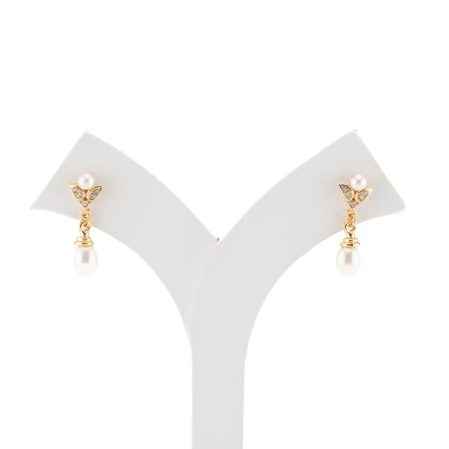 Detailed Drop Pearl Earrings