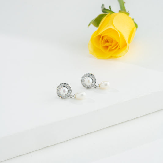 Seized White Pearl Stud Earrings