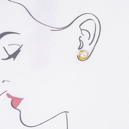 Exquisite White Freshwater Pearl Stud Earrings