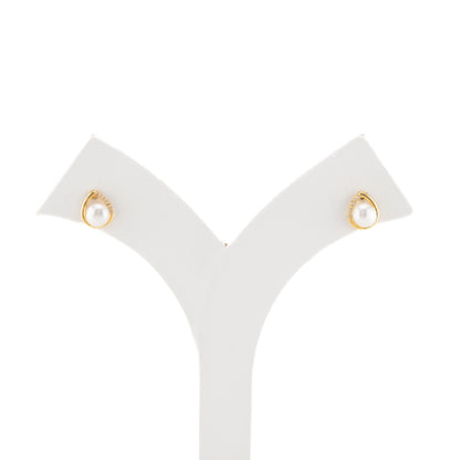 Enduring White Stone Pearl Stud Earrings