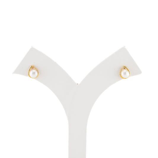 Enduring White Stone Pearl Stud Earrings