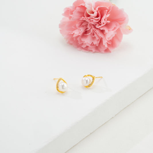 Enduring White Stone Pearl Stud Earrings