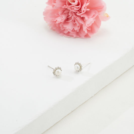 Modernity White Stone Pearl Stud Earrings