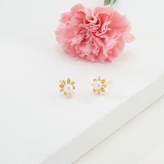 Charming White Stone Pearl Stud Earrings