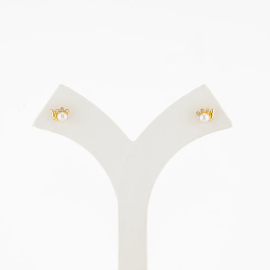 Conch Inspired Pearl Stud Earrings