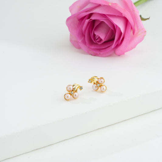 Marvelous Mermaid Tail Pearl Stud Earrings