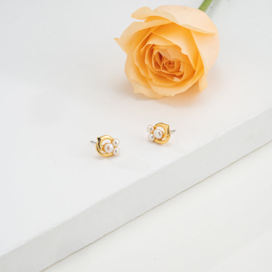 Rosy White Pearl Studs Earrings