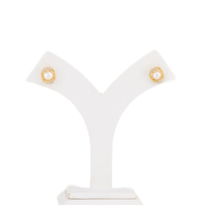 Artistic White Pearl Studs Earrings