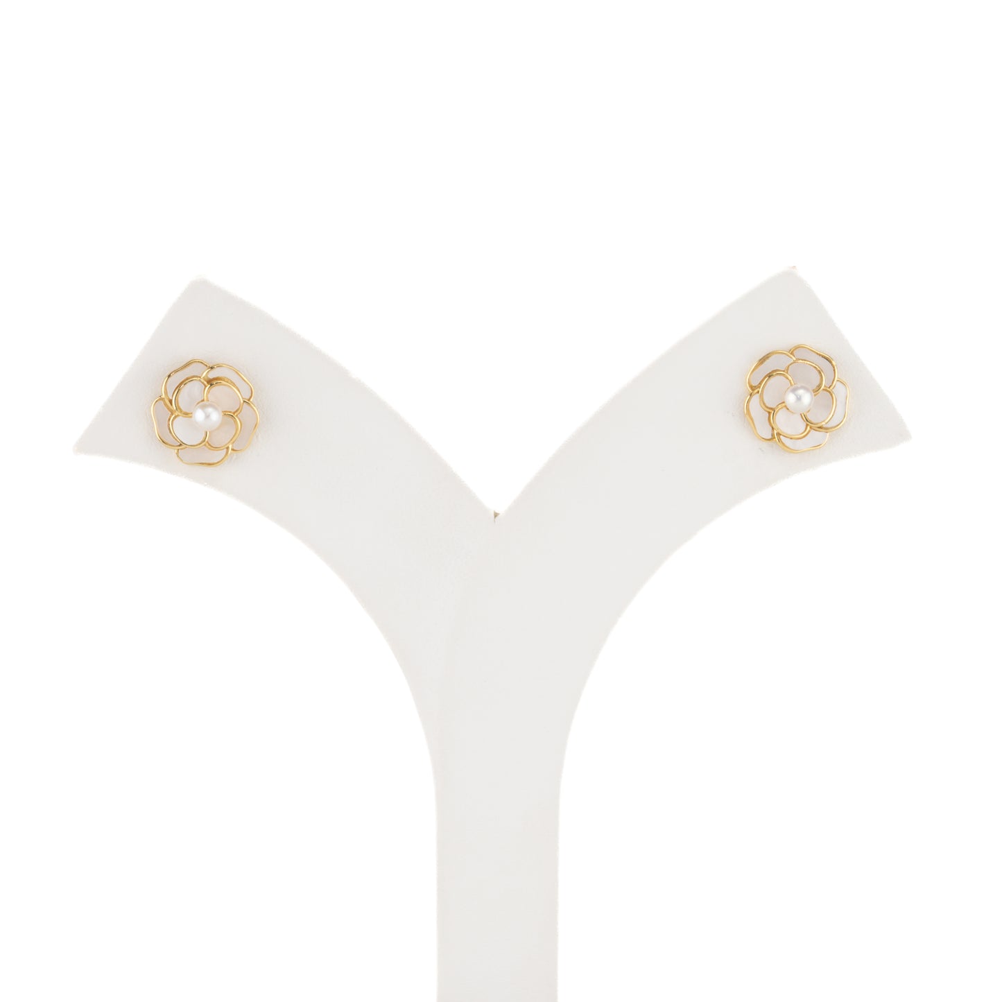 Floral Pearl Stud Earrings