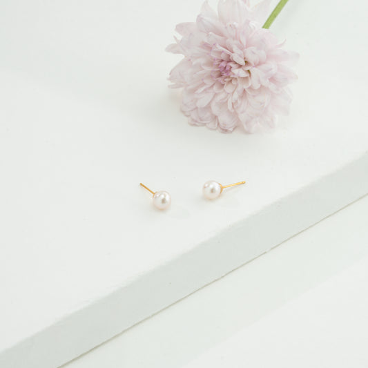 6.0-7.0mm White Round Saltwater Pearl Stud