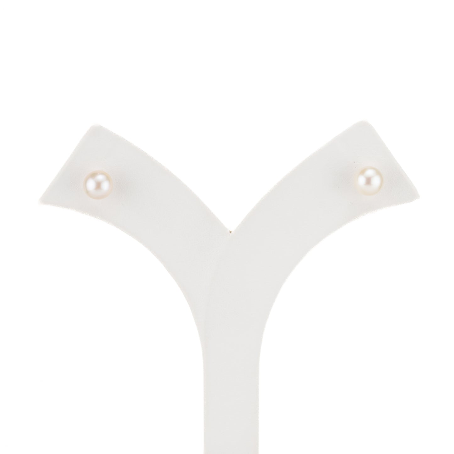 8.0-9.0mm Round White Freshwater Pearl Stud Earrings