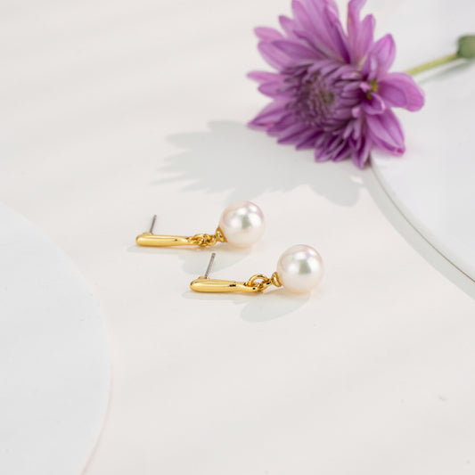 9.0-10.0mm White Round Akoya Saltwater Pearl Hanging Earring