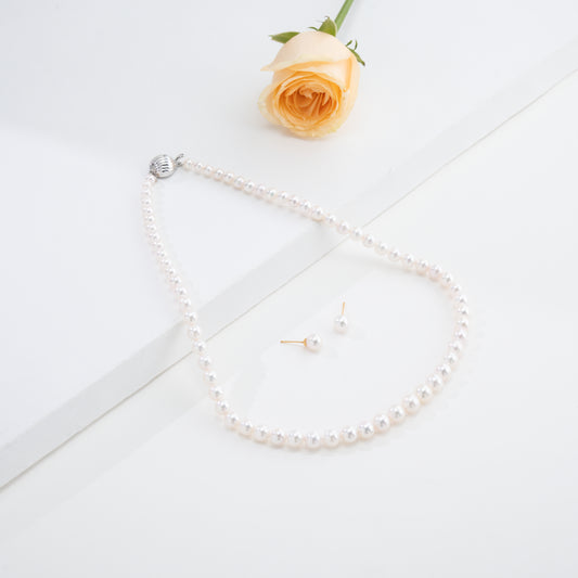 Grading White Round Saltwater Akoya Pearl Necklace Set - AAA Quality